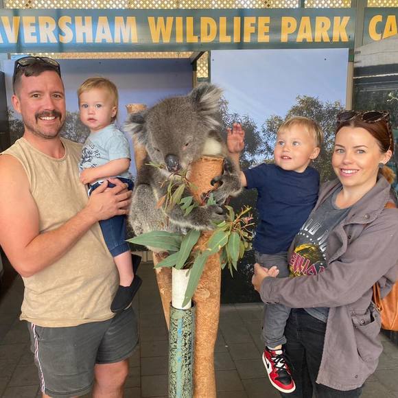 Meet your Posher, Amber - Picture 1 of 1